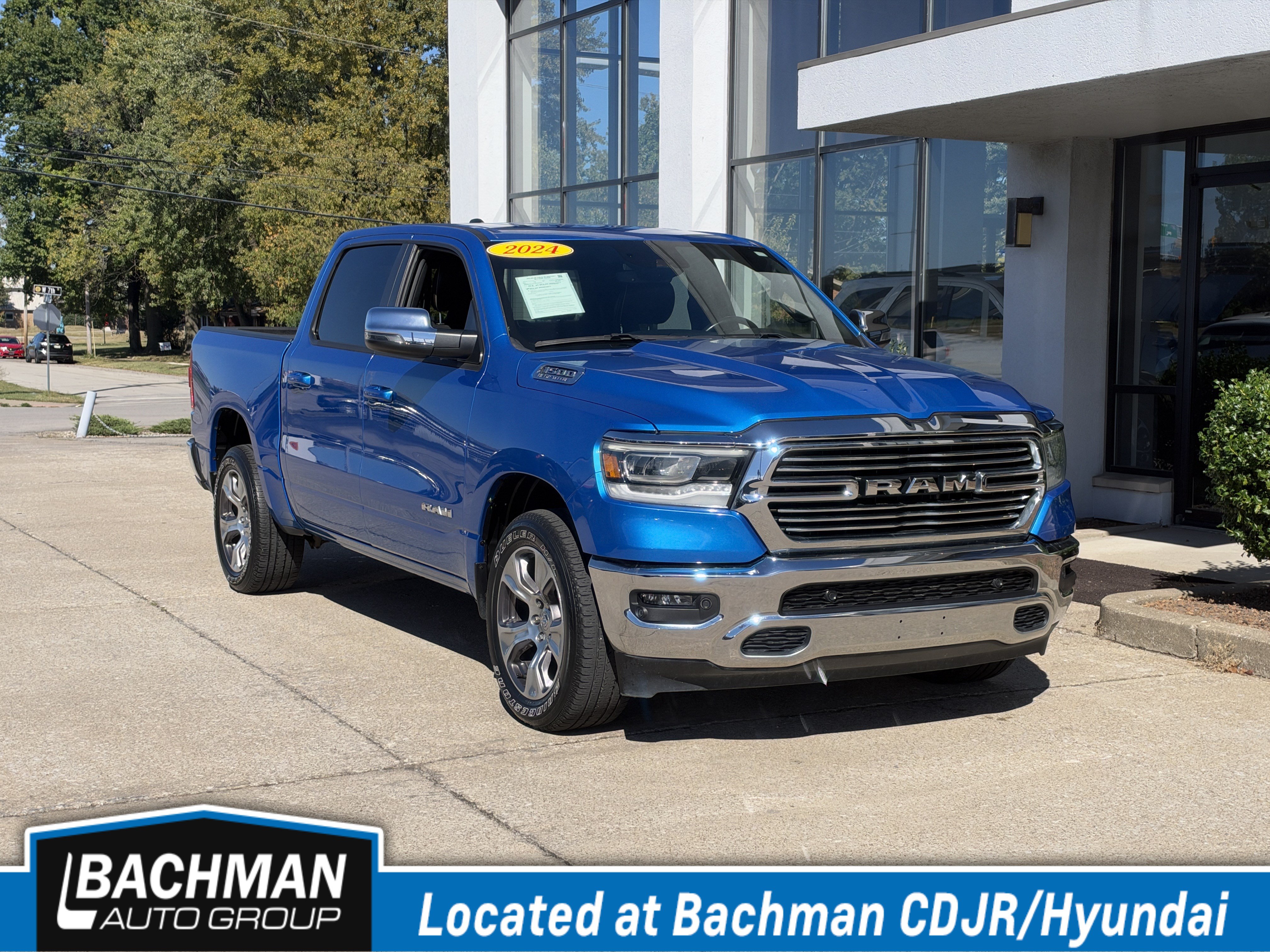 Used 2024 RAM 1500 Laramie AWD/4WD image 1