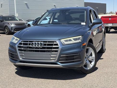 Used 2018 Audi Q5 2.0T Premium Plus w/ Premium Plus Package AWD/4WD image 3