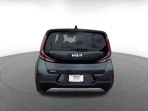 Used 2025 Kia Soul LX w/ LX Technology Package FWD image 12