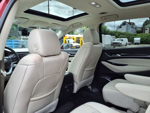 Used 2022 Buick Enclave Essence w/ Experience Buick Package image 17