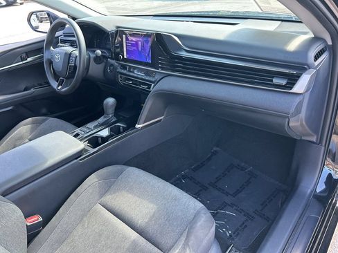 Used 2025 Toyota Camry LE FWD image 40