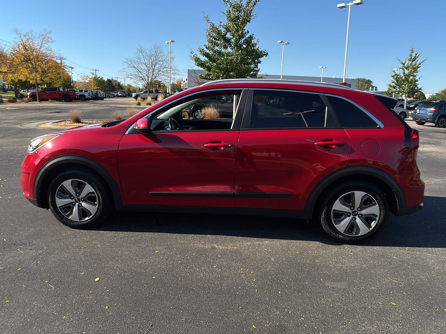 Used 2018 Kia Niro LX FWD image 15