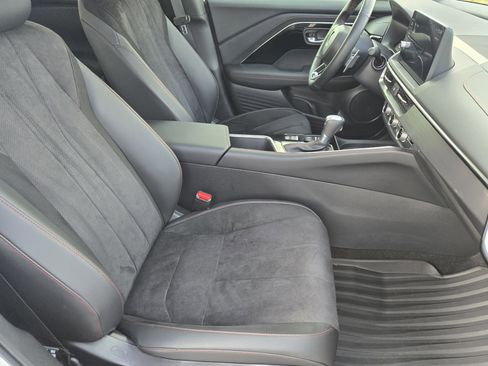 Certified 2025 Acura ADX A-Spec image 19