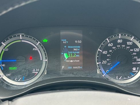 Used 2021 Toyota Highlander LE image 40