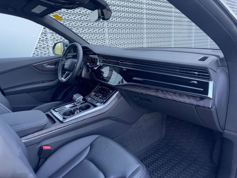 Used 2021 Audi Q8 Premium w/ Black Optic Package AWD/4WD image 40