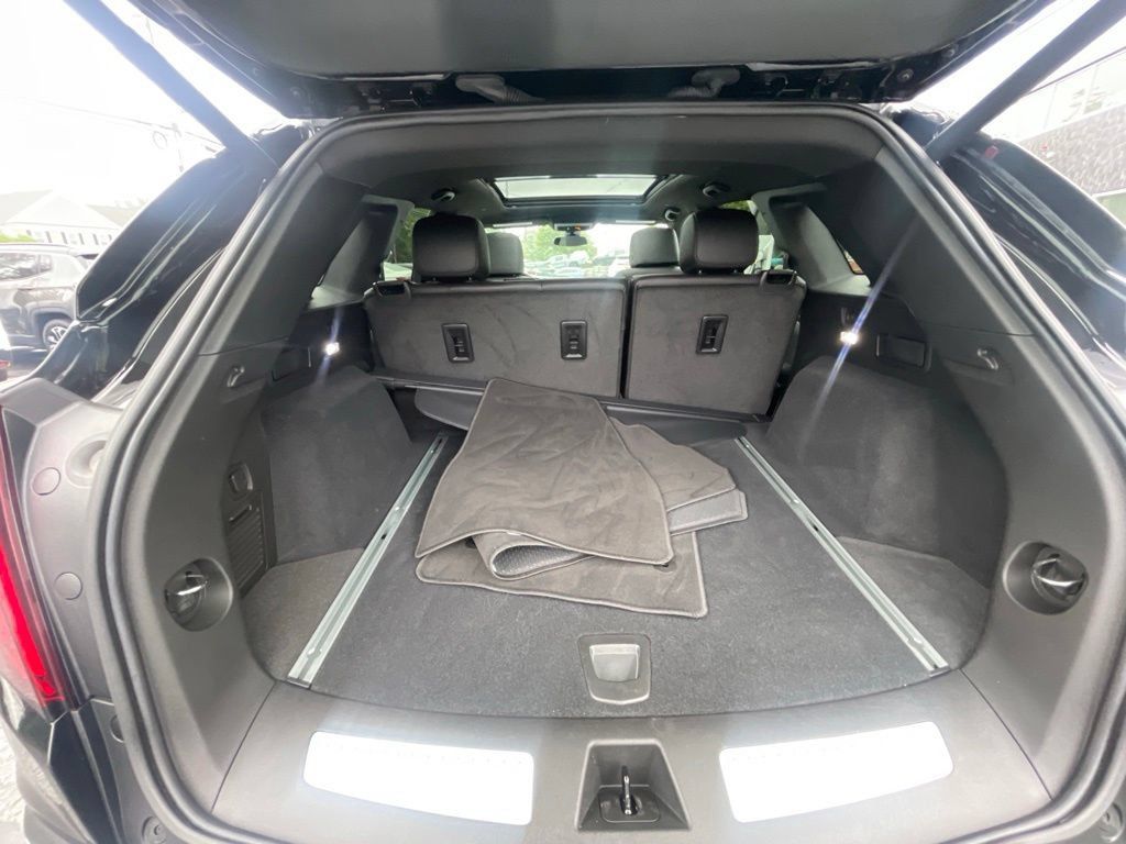 Used 2024 Cadillac XT5 Premium Luxury AWD/4WD image 25