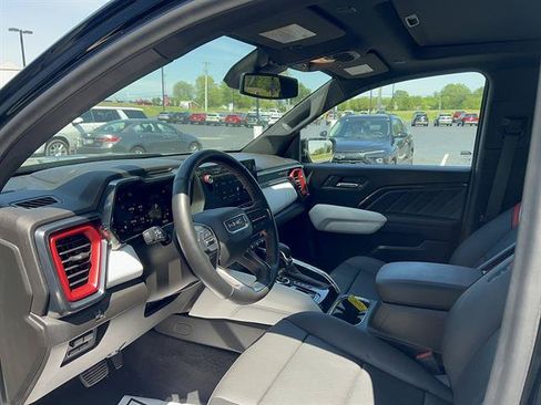 Used 2024 GMC Canyon AT4X AWD/4WD image 18