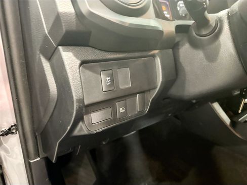 Used 2020 Toyota Tacoma SR w/ SX Package image 7