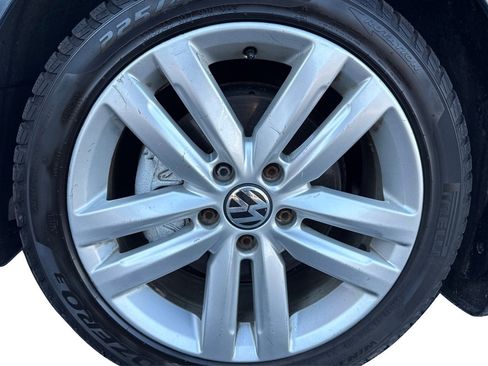 Used 2012 Volkswagen Golf TDI image 37