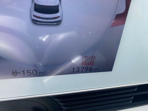 Certified 2024 Hyundai Ioniq 5 SEL RWD image 15