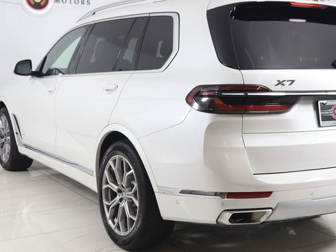 Used 2024 BMW X7 xDrive40i w/ Premium Package AWD/4WD image 25