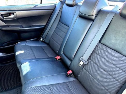 Used 2017 Toyota Camry SE image 23