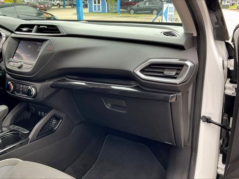 Used 2022 Chevrolet TrailBlazer LT image 18