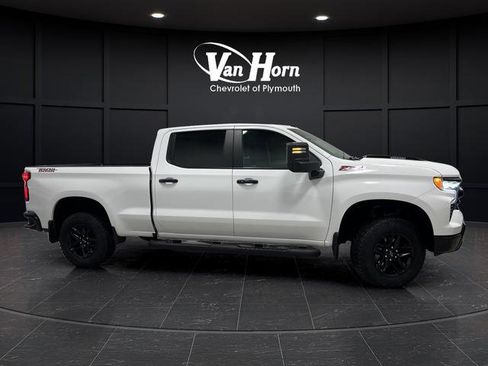 Used 2024 Chevrolet Silverado 1500 LT Trail Boss w/ Protection Package image 2