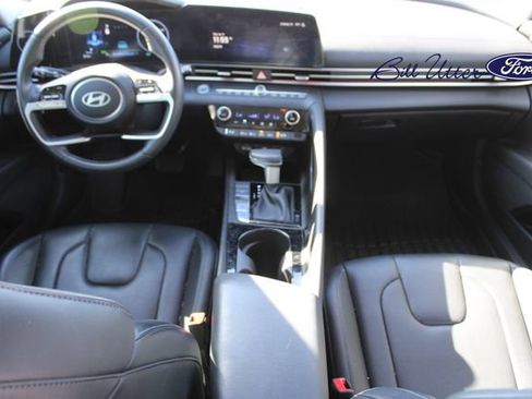 Used 2024 Hyundai Elantra Limited image 15