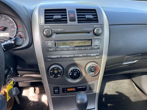 Used 2011 Toyota Corolla S FWD image 17