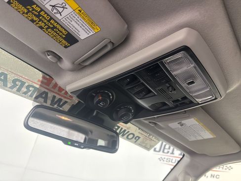 Used 2022 Toyota 4Runner TRD Off-Road Premium image 18