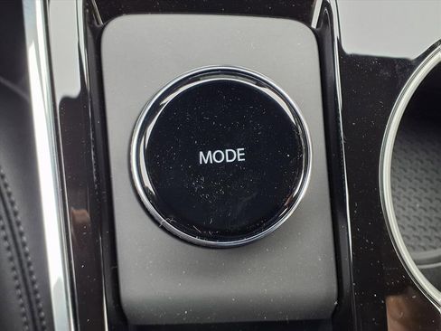 New 2026 Chevrolet Equinox LT w/ Convenience Package II image 9