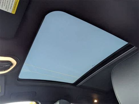 Used 2024 Porsche Macan image 20