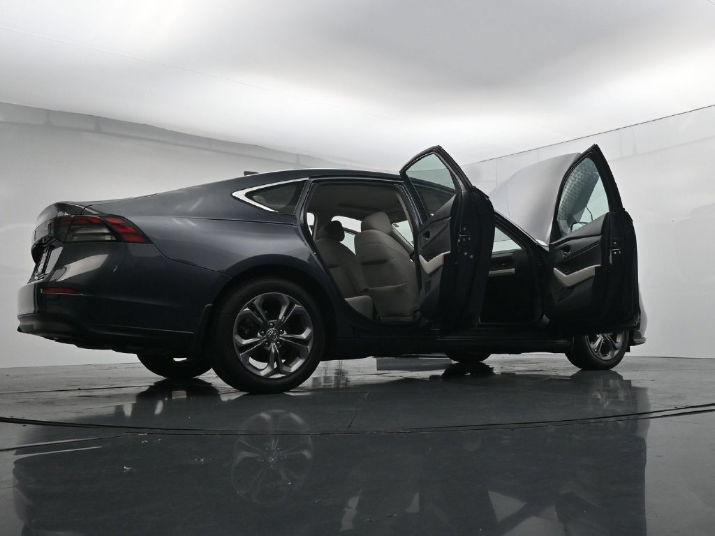 Used 2024 Honda Accord EX image 43