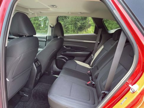 Used 2022 Hyundai Tucson SEL w/ Convenience Package FWD image 11
