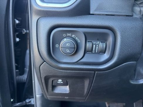 Used 2019 RAM 1500 Big Horn image 23