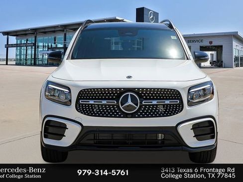Certified 2025 Mercedes-Benz GLB 250 image 3