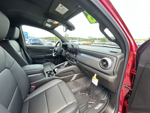 New 2026 Chevrolet Colorado LT w/ LT Convenience Package AWD/4WD image 17
