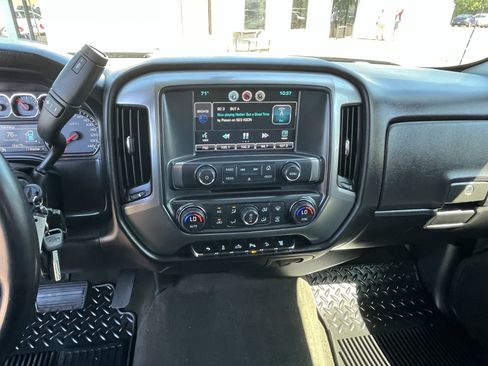 Used 2015 Chevrolet Silverado 2500 LT w/ LT Fleet Convenience Package AWD/4WD image 22
