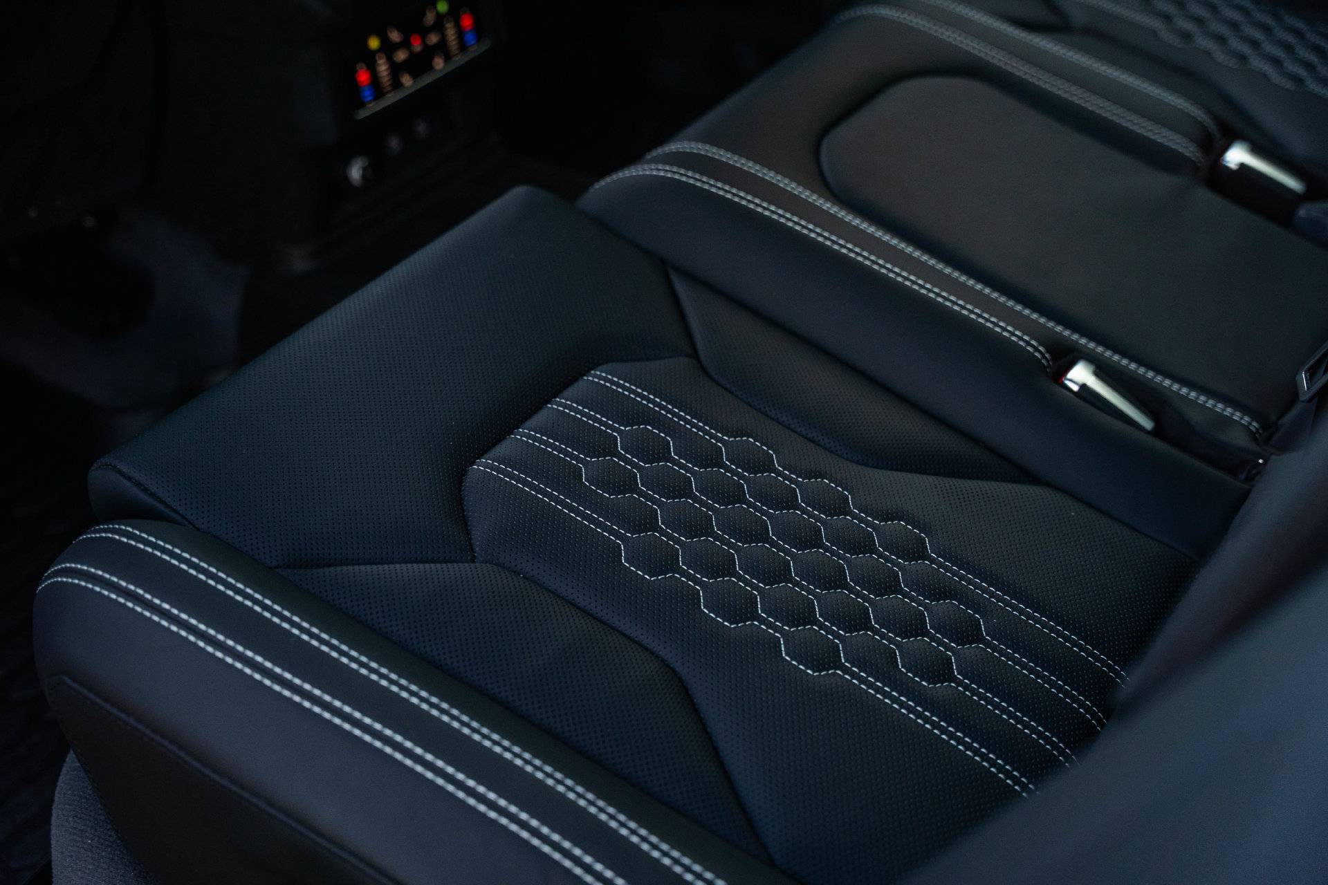 Used 2024 Lamborghini Urus Performante AWD/4WD image 26