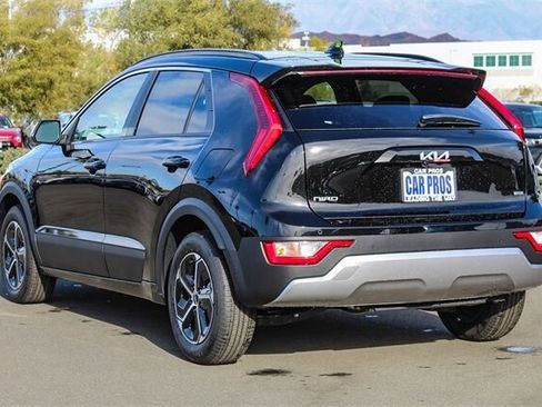 New 2025 Kia Niro EX image 6