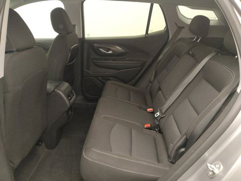 Used 2023 GMC Terrain SLE w/ Driver Convenience Package FWD image 18