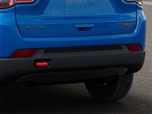 New 2026 Jeep Compass Trailhawk image 13