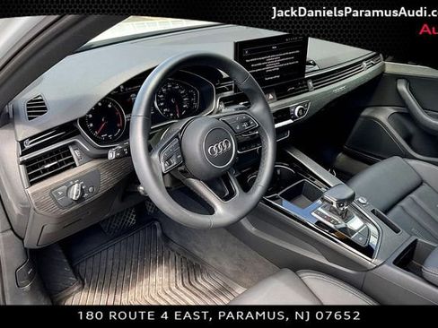 Used 2023 Audi A4 2.0T Premium w/ Convenience Package image 11