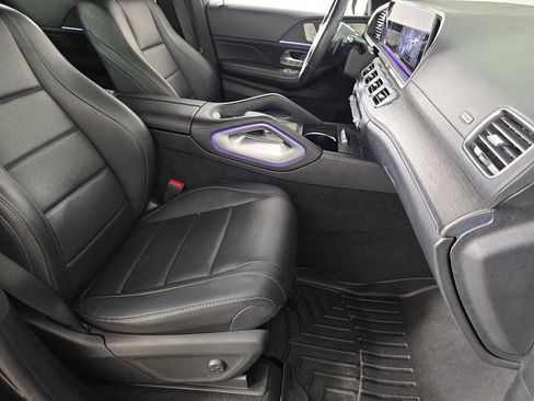 Used 2021 Mercedes-Benz GLS 450 4MATIC image 31