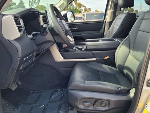 Used 2024 Toyota Tundra Limited image 12
