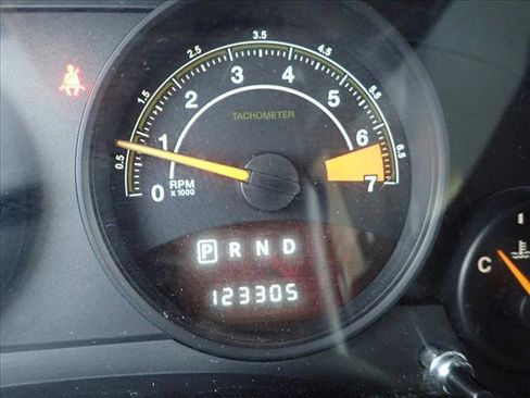 Used 2016 Jeep Patriot Sport w/ Mopar Trailer Tow Group image 22