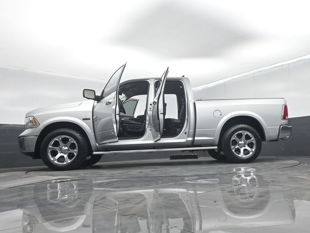 Used 2018 RAM 1500 Laramie RWD image 71