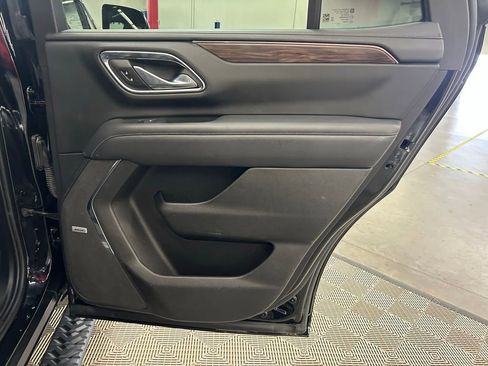 Used 2023 Chevrolet Tahoe Z71 AWD/4WD image 12
