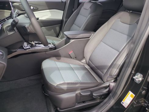 New 2026 Chevrolet Trax LT w/ Driver Confidence Package FWD image 19