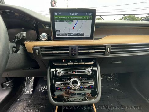 Used 2021 Lincoln Corsair Reserve w/ Equipment Group 201A image 25