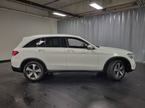 Used 2022 Mercedes-Benz GLC 300 4MATIC w/ Premium Package Lite image 9