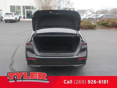 Certified 2023 Honda Accord EX image 15