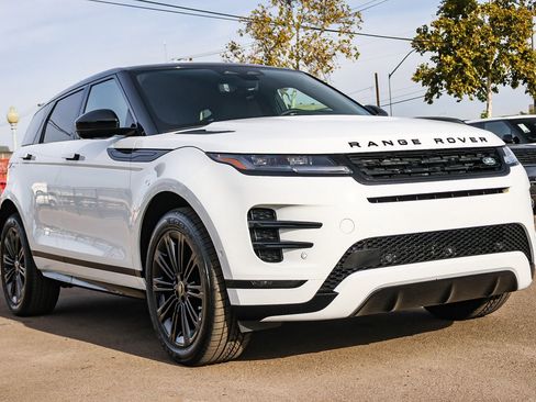 New 2026 Land Rover Range Rover Evoque Dynamic SE image 3