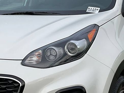 Used 2021 Kia Sportage LX FWD image 11