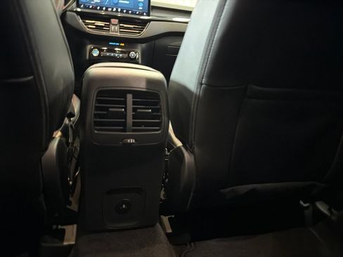 Used 2024 Ford Escape ST-Line Select w/ Tech Pack #2 AWD/4WD image 34