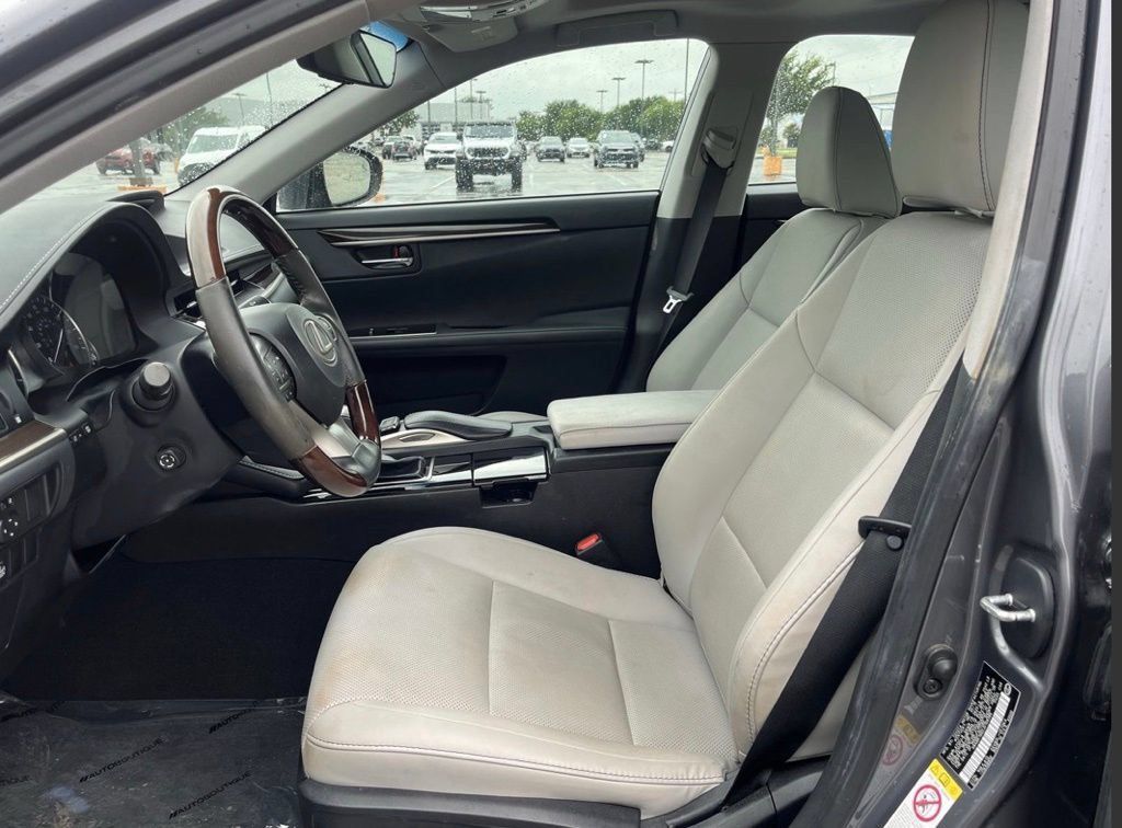 Used 2018 Lexus ES 350 w/ Navigation System Package FWD image 8