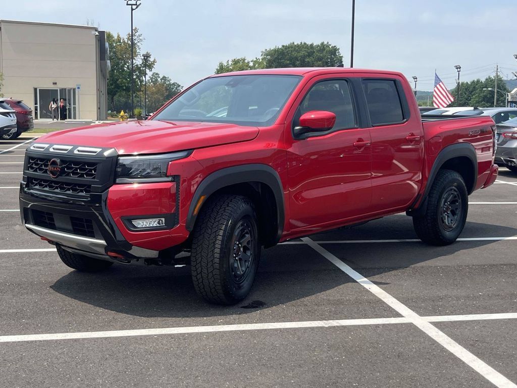 Used 2026 Nissan Frontier PRO-4X AWD/4WD image 7