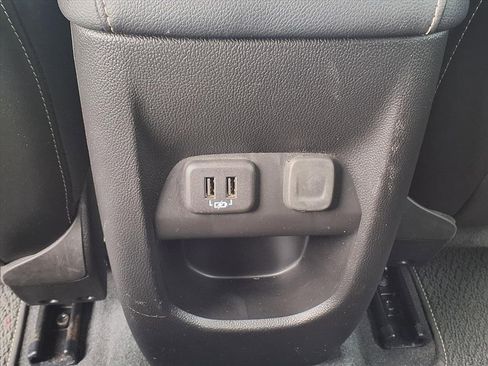 Used 2021 GMC Canyon Denali image 16