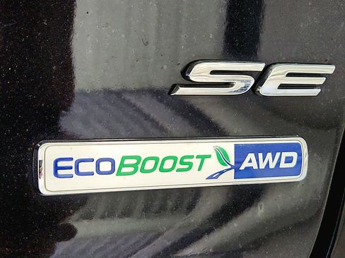 Used 2017 Ford Fusion SE w/ Equipment Group 201A AWD/4WD image 29